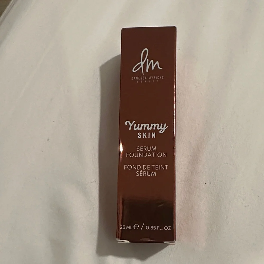 Danessa Myricks Beauty Yummy Skin Serum Foundation - 6N - Picture 1 of 4